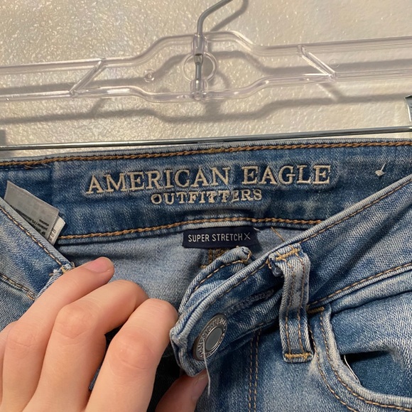 Ripped American Eagle Jeans - Picture 3 of 4